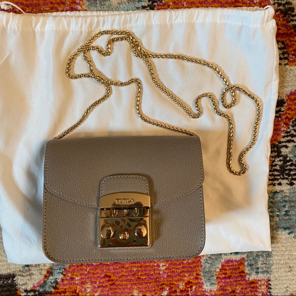 EUC Furla Mini Metropolis in light grey saffiano